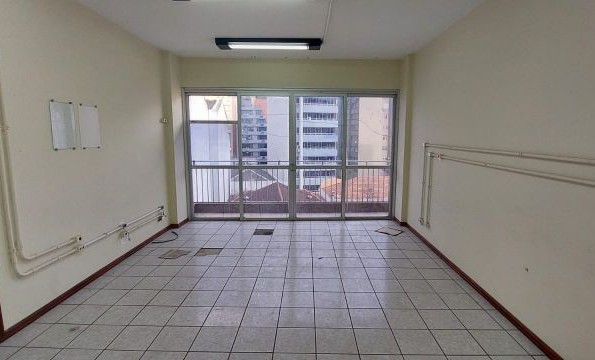 Sala para alugar, 838,81m² – Centro – Florianópolis.