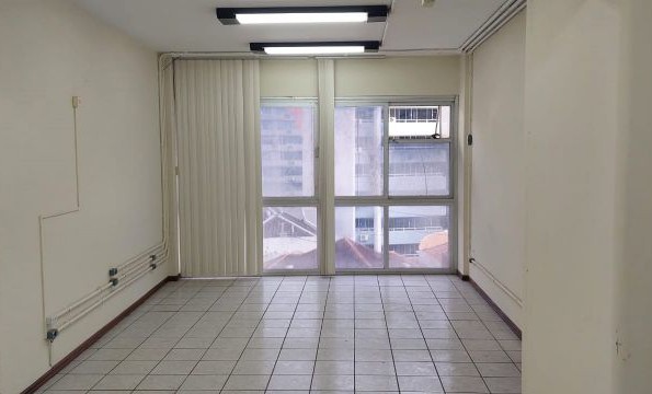 Sala para alugar, 838,81m² – Centro – Florianópolis.