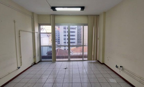 Sala para alugar, 838,81m² – Centro – Florianópolis.