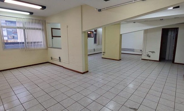 Sala para alugar, 838,81m² – Centro – Florianópolis.