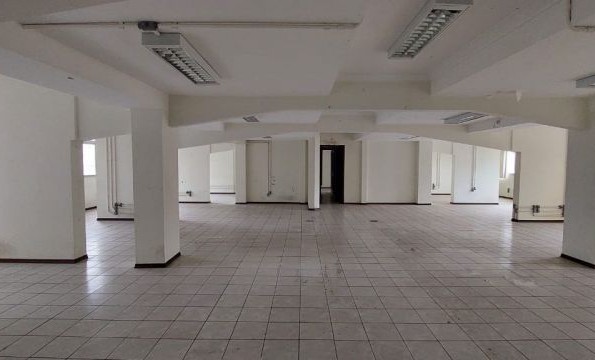 Sala para alugar, 838,81m² – Centro – Florianópolis.