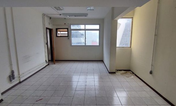 Sala para alugar, 838,81m² – Centro – Florianópolis.