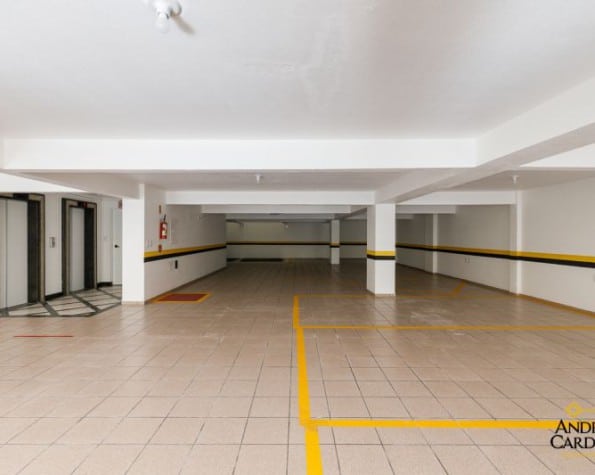 Prédio/Loja/Salas para alugar, 3.139,37m², 28 vagas de garagem – Centro – Florianópolis, SC.