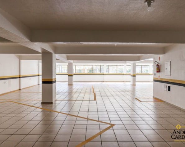 Prédio/Loja/Salas para alugar, 3.139,37m², 28 vagas de garagem – Centro – Florianópolis, SC.