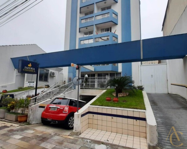 Loja para alugar, com 111,32m² – Centro – Florianópolis, SC.