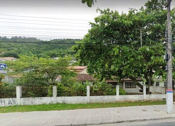 Terreno com 934,10m² – Costeira do Pirajubaé, Florianópolis/SC.