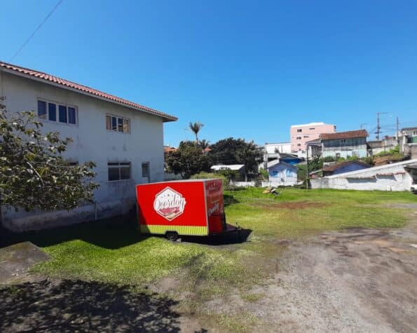 Terreno à venda com 900m² – Jardim Atlântico, Florianópolis, SC.