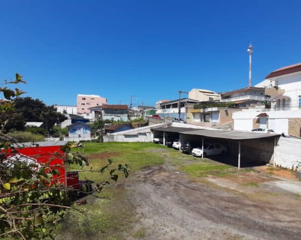 Terreno à venda com 900m² – Jardim Atlântico, Florianópolis, SC.