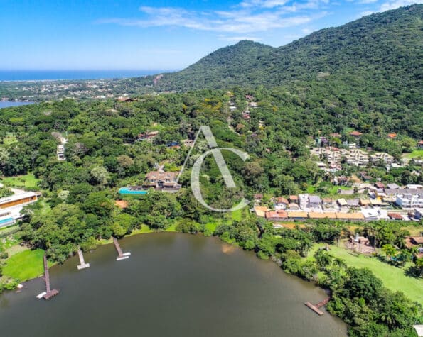 Terreno à venda – Lagoa da Conceição – Florianópolis, SC.