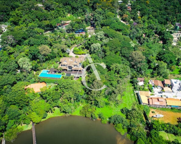 Terreno à venda – Lagoa da Conceição – Florianópolis, SC.