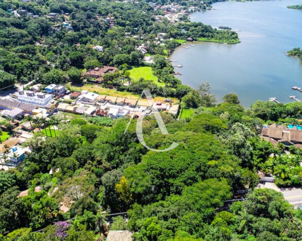 Terreno à venda – Lagoa da Conceição – Florianópolis, SC.