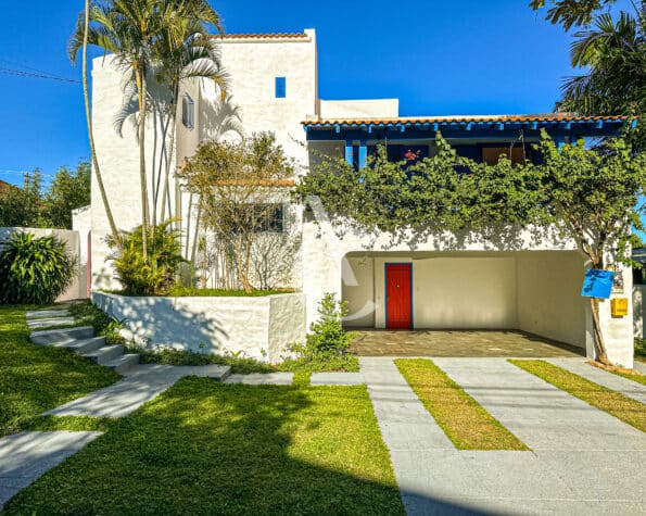 Casa residencial para locação – Lagoa da Conceição – Florianópolis/SC.