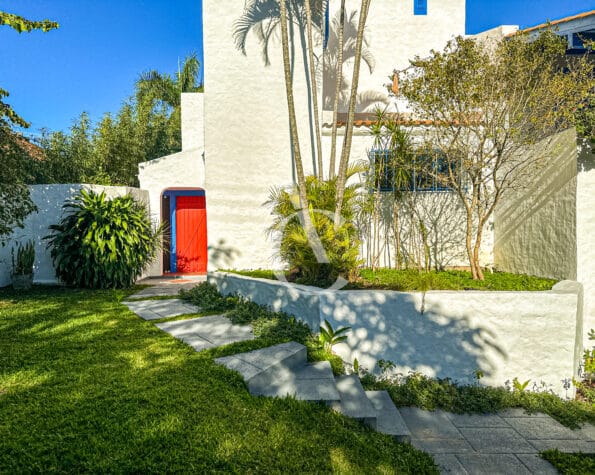 Casa residencial para locação – Lagoa da Conceição – Florianópolis/SC.