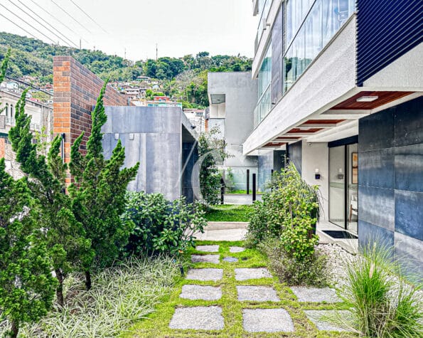 Studio com sacada à venda – Centro – Florianópolis.