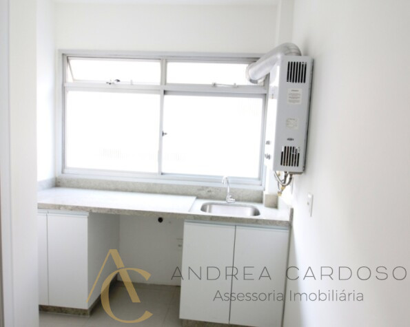 Apartamento para locação, 03 quartos sendo 01 suíte – Centro – Florianópolis.