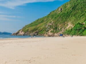 Melhores praias Floripa para conhecer e visitar