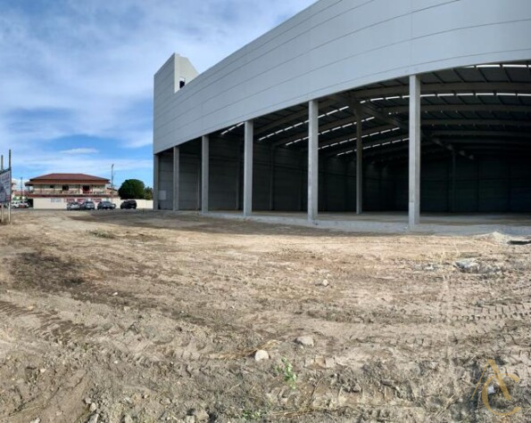 Loja para alugar – Estacionamento em frente – Bairro Nova Palhoça, Palhoça, SC.