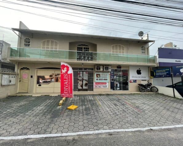 Casa a venda – Kobrasol, São José, SC.