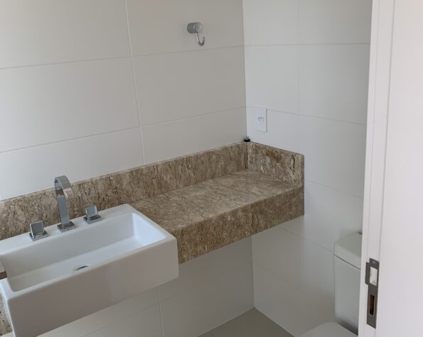 Apartamento para alugar, 3 suítes, Centro, Florianópolis, SC.