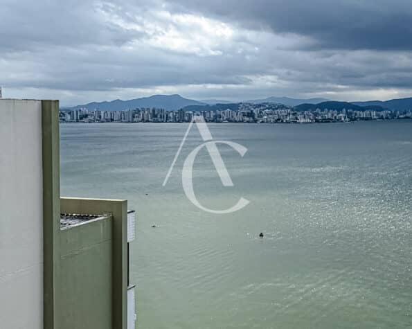 Apartamento à venda – Duplex –  Agronômica – Florianópolis, SC.