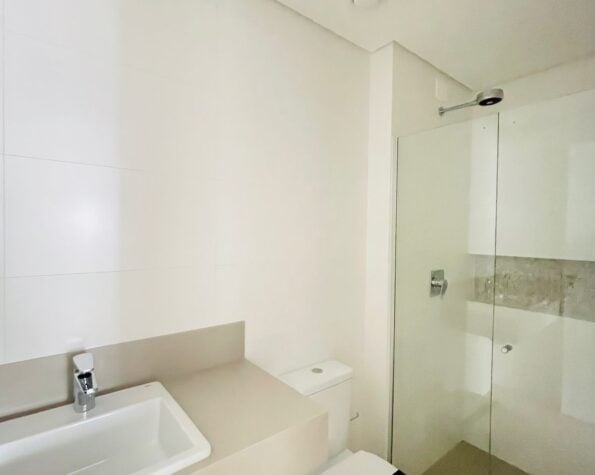 Apartamento para alugar – 2 suítes – Jardim Atlântico – Florianópolis, SC.