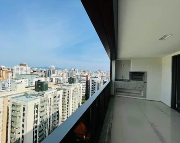 Apartamento para alugar, 3 suítes, Centro, Florianópolis, SC.