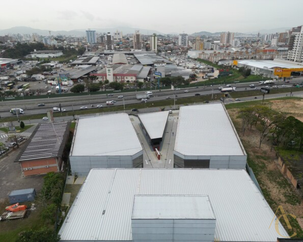 Loja para alugar Br-101, Floresta, São José, SC.