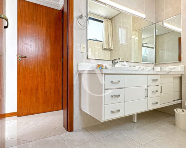 Apartamento à venda – Mobiliado – Estreito – Florianópolis, SC.