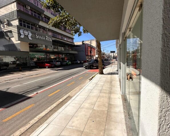 Loja para locação – Vitrine para rua – Estreito – Florianópolis, SC.