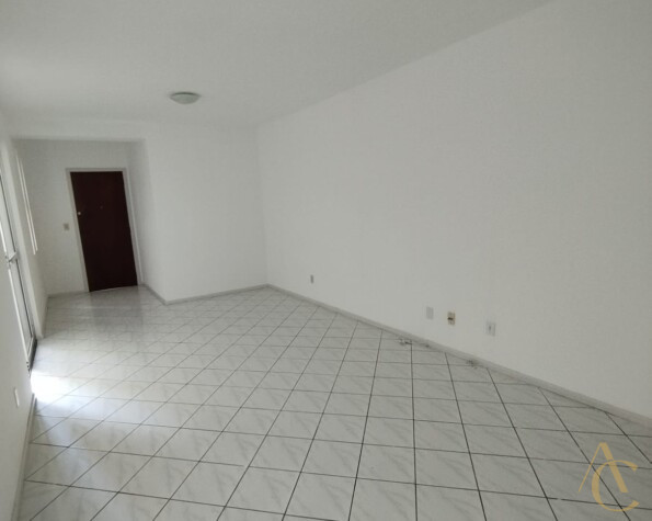 Apartamento para locação – Centro, Florianópolis, SC.