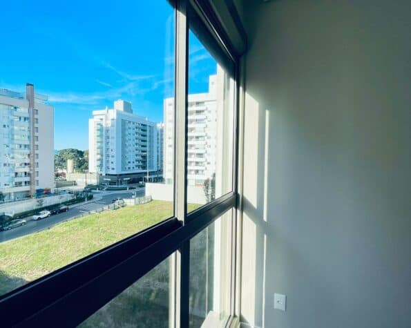 Apartamento para alugar – 2 suítes – Jardim Atlântico – Florianópolis, SC.