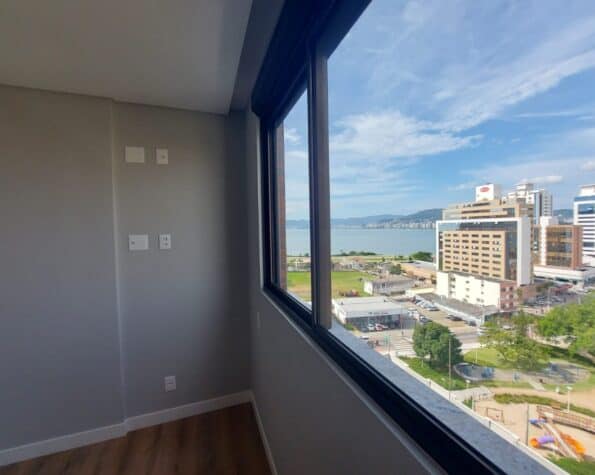 Apartamento para alugar, com 3 suítes, Estreito, Florianópolis, SC.