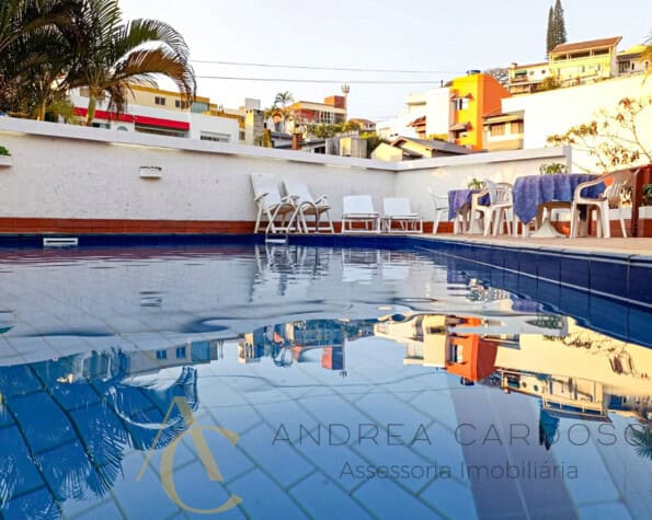 Casa à venda com piscina, espaço gourmet e pomar – Centro, Florianópolis/ SC.