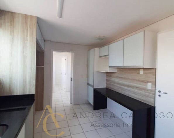 Apartamento à venda, 3 suítes, 3 vagas de garagem – Agronômica – Florianópolis, SC.