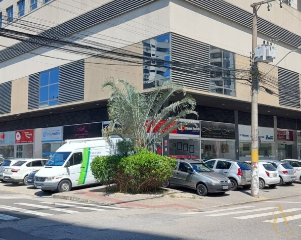 Sala para alugar, 33,75m², 1 vaga de garagem – Campinas – São José/SC.