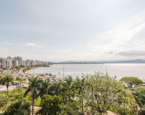 Apartamento para alugar – 4 suítes – Agronômica, Florianópolis/SC.