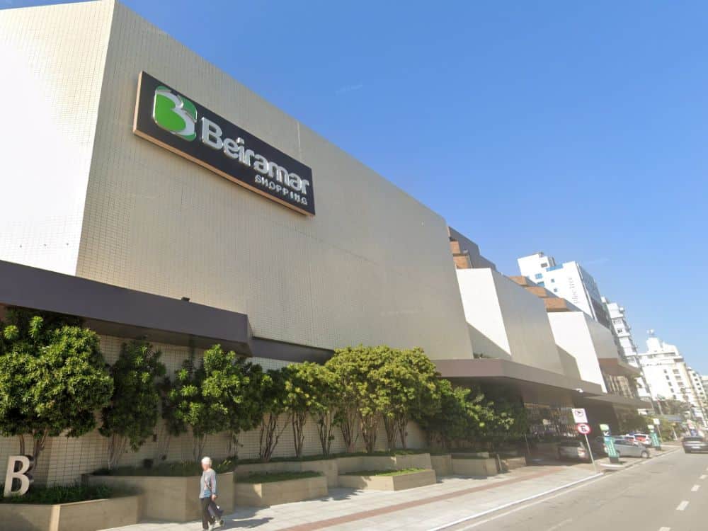 O Beiramar Shopping é ótimo para fazer as suas compras