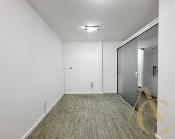 Sala para alugar, 58,95m² – Kobrasol – São José, SC.