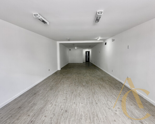 Sala para alugar, 58,95m² – Kobrasol – São José, SC.