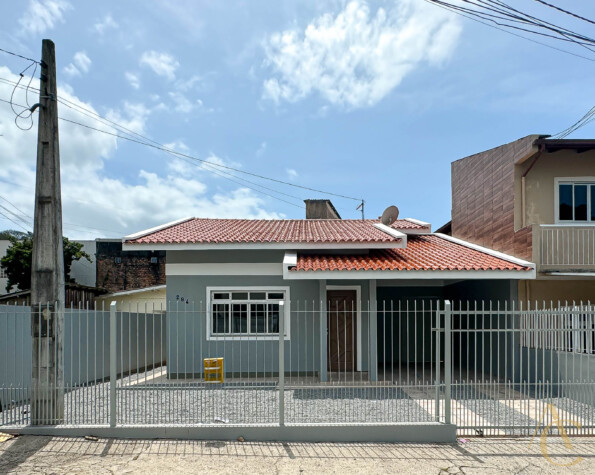 RESERVADO * Casa residencial para alugar – Roçado – São José/SC.