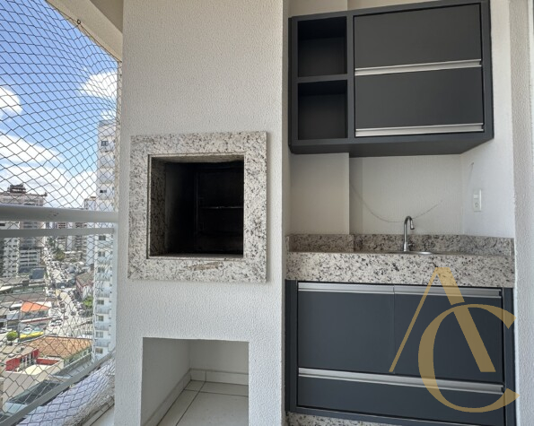 Apartamento para alugar – 02 quartos sendo 01 suíte – Campinas – São José/SC.