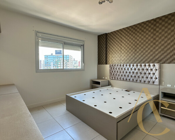 Apartamento para alugar – 02 quartos sendo 01 suíte – Campinas – São José/SC.