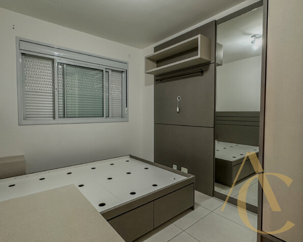 Apartamento para alugar – 02 quartos sendo 01 suíte – Campinas – São José/SC.