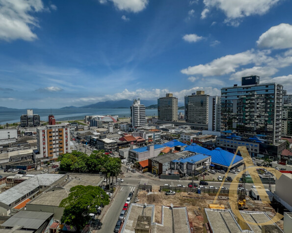 Apartamento para alugar – 02 quartos sendo 01 suíte – Campinas – São José/SC.