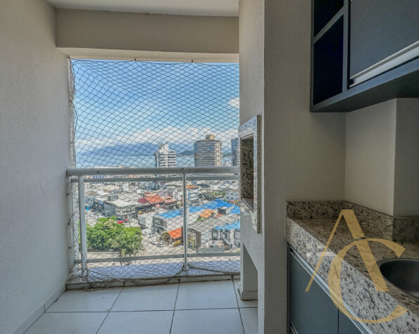 Apartamento para alugar – 02 quartos sendo 01 suíte – Campinas – São José/SC.